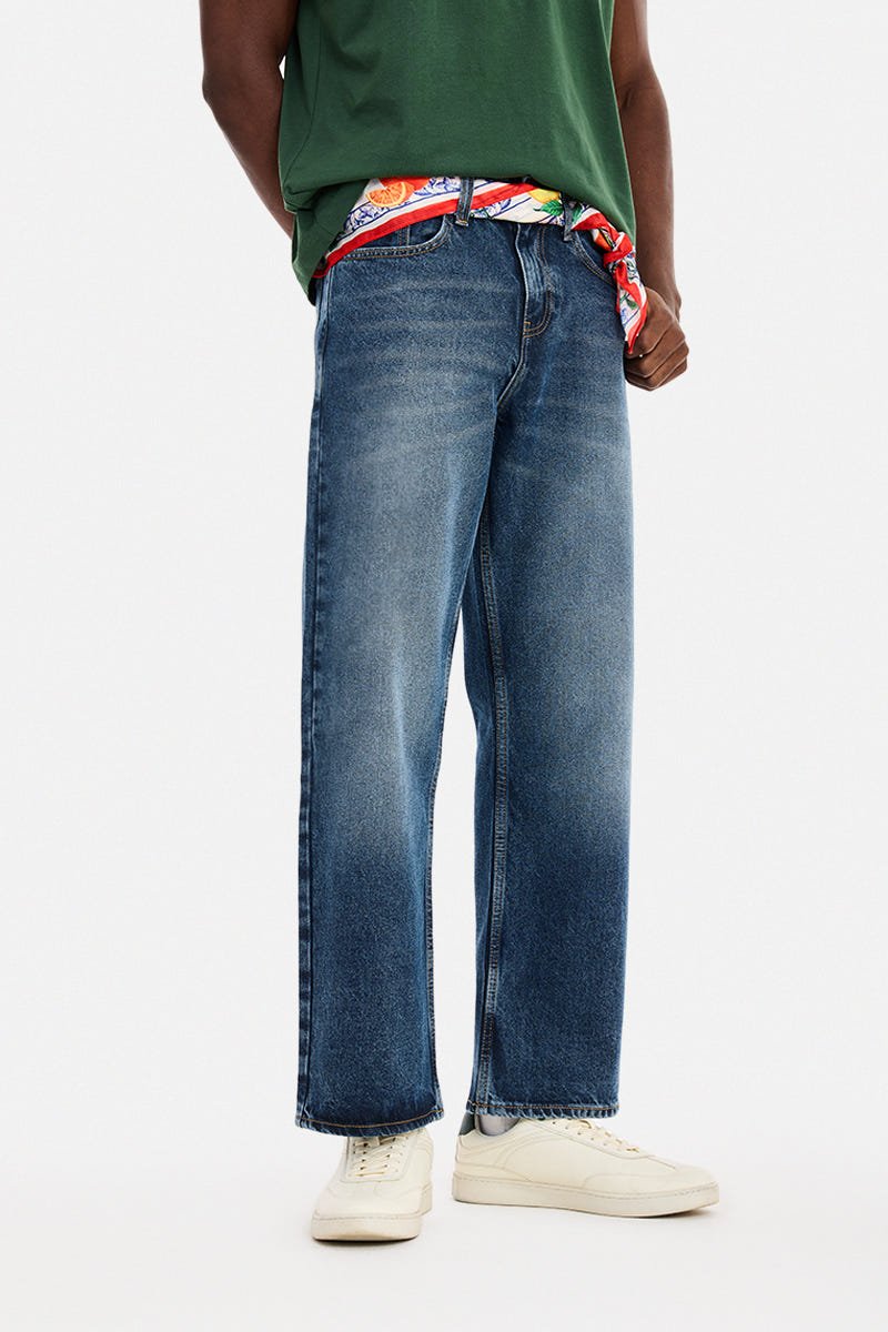 Washed Straight Loose Fit Jeans